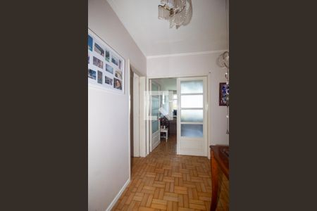 corredor de casa à venda com 5 quartos, 267m² em Medianeira, Porto Alegre