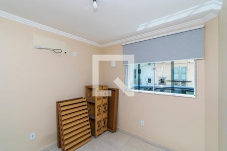 Quarto 1 de casa de condomínio à venda com 3 quartos, 180m² em Penha, Rio de Janeiro