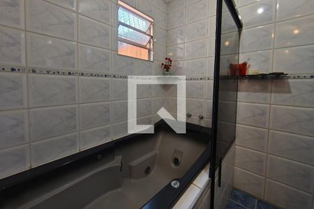 Banheiro Suíte de casa à venda com 3 quartos, 274m² em Vila Padre Manoel de Nobrega, Campinas