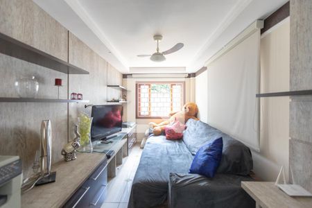 Sala de TV de casa para alugar com 4 quartos, 350m² em Parque das Flores, Campinas