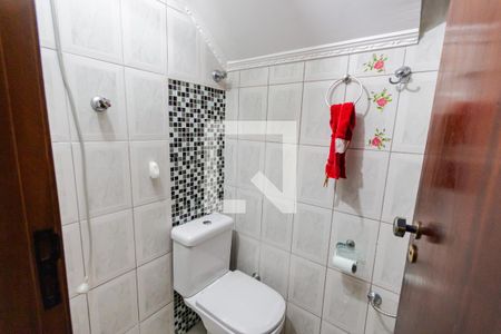 Banheiro de casa de condomínio à venda com 2 quartos, 120m² em Parque Erasmo Assunção, Santo André