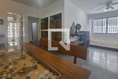 sala de apartamento para alugar com 2 quartos, 55m² em Jardim Vitoria, Guarujá