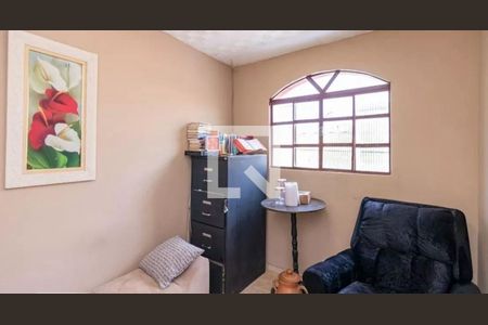 Casa à venda com 13 quartos, 275m² em Horto Florestal, Belo Horizonte