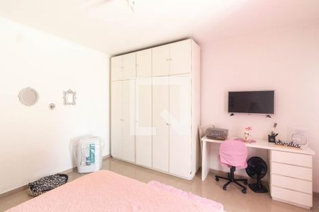 Quarto 1 de casa à venda com 3 quartos, 200m² em Vila Romero, São Paulo
