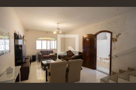 Sala de casa à venda com 4 quartos, 165m² em Vila Gustavo, São Paulo