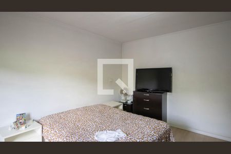 Suíte de casa à venda com 4 quartos, 165m² em Vila Gustavo, São Paulo