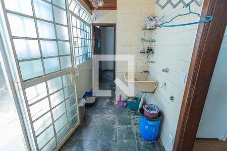 area de serviço de casa de condomínio à venda com 4 quartos, 170m² em Planalto, Belo Horizonte