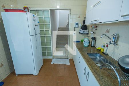 cozinha de casa de condomínio à venda com 4 quartos, 170m² em Planalto, Belo Horizonte