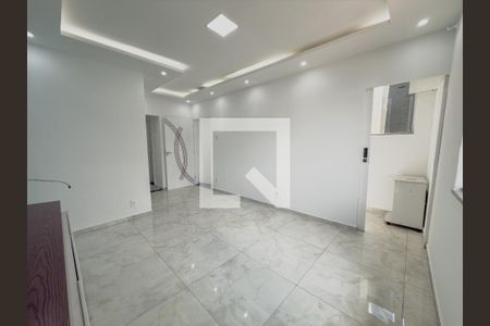 Sala de casa à venda com 2 quartos, 75m² em Irajá, Rio de Janeiro