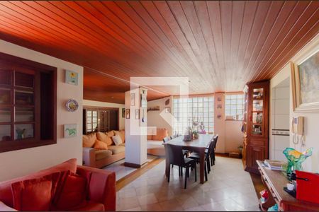 Sala 1 de casa à venda com 4 quartos, 800m² em Vila Monumento, São Paulo