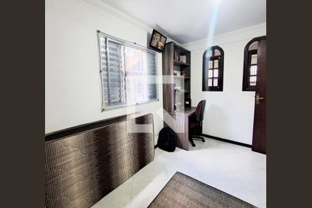 Quarto 1 - Casa 1 de casa à venda com 5 quartos, 226m² em Metalúrgicos, Osasco