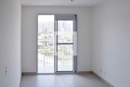 Sala e Cozinha de apartamento para alugar com 2 quartos, 35m² em Guaiauna, São Paulo
