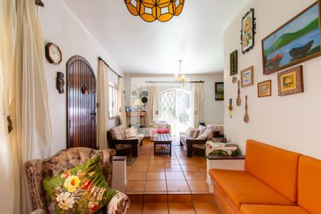 Sala de casa à venda com 6 quartos, 216m² em Jardim Avelino, São Paulo