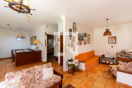 Sala de casa à venda com 6 quartos, 216m² em Jardim Avelino, São Paulo