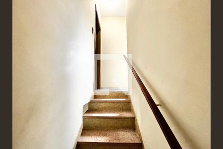 Casa à venda com 2 quartos, 116m² em Jardim das Laranjeiras, São Paulo