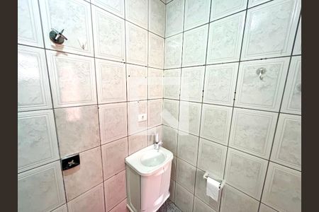 Banheiro de casa à venda com 1 quarto, 40m² em Vila Rosalia, Guarulhos