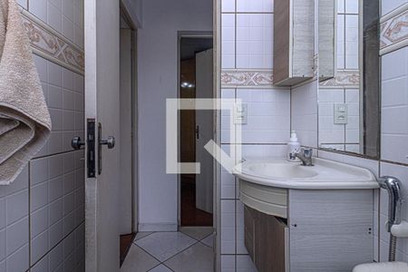 banheiro social_4 de apartamento à venda com 2 quartos, 55m² em Vila Vermelha, São Paulo