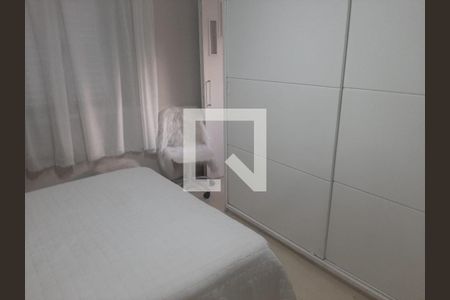 Quarto 1 de casa para alugar com 3 quartos, 135m² em Vila California, São Paulo