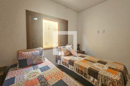 suíte 1 de casa para alugar com 3 quartos, 420m² em Jardim Guaiuba, Guarujá