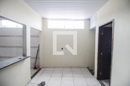 Sala de apartamento para alugar com 2 quartos, 55m² em Parque Sao Vicente, Belford Roxo