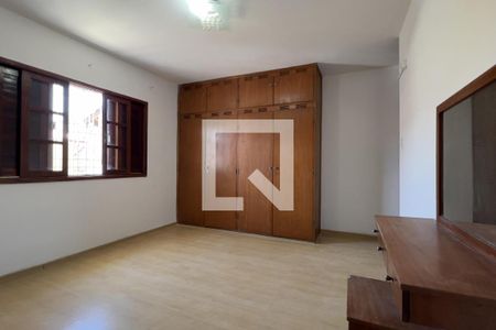 Suíte de casa à venda com 4 quartos, 145m² em Vila Adelaide Perella, Guarulhos