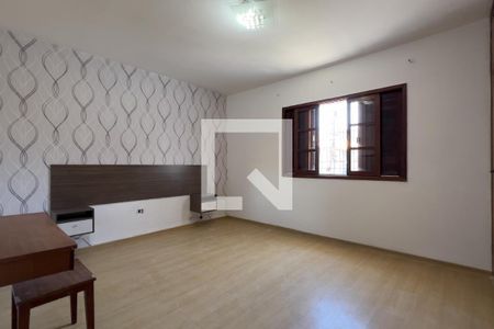Suíte de casa à venda com 4 quartos, 145m² em Vila Adelaide Perella, Guarulhos