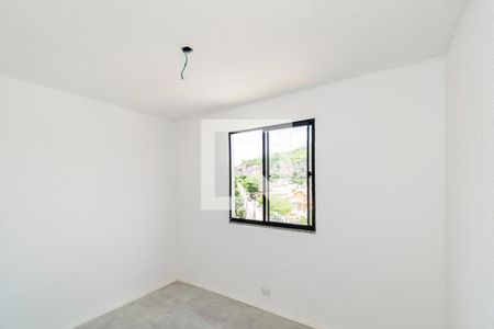 Quarto 1 de apartamento à venda com 2 quartos, 42m² em Vila Kosmos, Rio de Janeiro