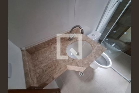 Banheiro de apartamento para alugar com 1 quarto, 32m² em Água Fria, São Paulo