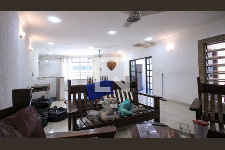 Casa para alugar com 2 quartos, 452m² em Chácara Mafalda, São Paulo