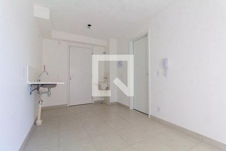 Sala, Cozinha e área de serviço de apartamento para alugar com 1 quarto, 27m² em Guaiauna, São Paulo