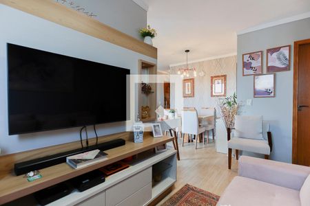 Sala de TV de apartamento à venda com 2 quartos, 54m² em Vila Roque, São Paulo