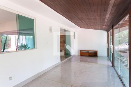 varanda sala de casa de condomínio à venda com 3 quartos, 2160m² em Passárgada, Nova Lima