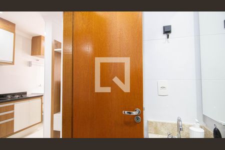 Banheiro de apartamento à venda com 1 quarto, 35m² em Vila Gustavo, São Paulo