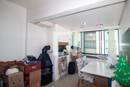 Sala de apartamento à venda com 2 quartos, 60m² em Teresópolis, Porto Alegre