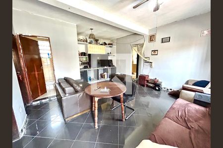 Sala de casa para alugar com 3 quartos, 150m² em Jardim Santa Francisca, Guarulhos