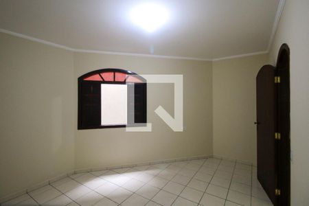 Quarto de casa para alugar com 3 quartos, 200m² em Jardim Santa Adelia, São Paulo