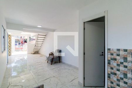 Sala de casa para alugar com 2 quartos, 120m² em Jaguaré, São Paulo