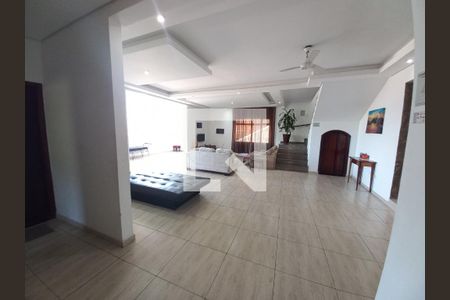 Sala de casa para alugar com 6 quartos, 700m² em Morro dos Barbosas, São Vicente