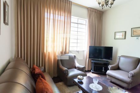 sala de casa à venda com 3 quartos, 147m² em Floresta, Belo Horizonte