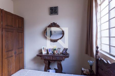 quarto 1 de casa à venda com 3 quartos, 147m² em Floresta, Belo Horizonte