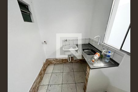 Sala/Cozinha de casa de condomínio para alugar com 2 quartos, 40m² em Vila Bandeirantes, São Paulo