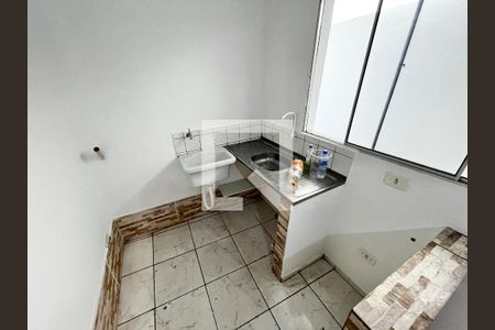 Sala/Cozinha de casa de condomínio para alugar com 2 quartos, 40m² em Vila Bandeirantes, São Paulo