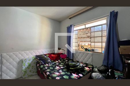 quarto de casa à venda com 2 quartos, 156m² em Alto Caiçaras, Belo Horizonte