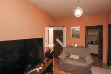 Sala de casa à venda com 4 quartos, 192m² em Jardim Ivone, São Paulo