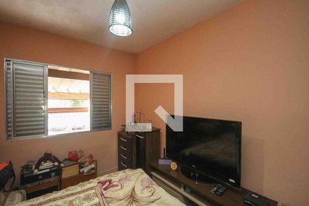 Quarto de casa à venda com 4 quartos, 192m² em Jardim Ivone, São Paulo