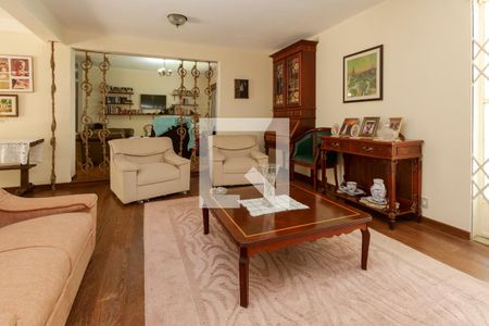 Sala de casa para alugar com 4 quartos, 370m² em Vila Elvira, São Paulo