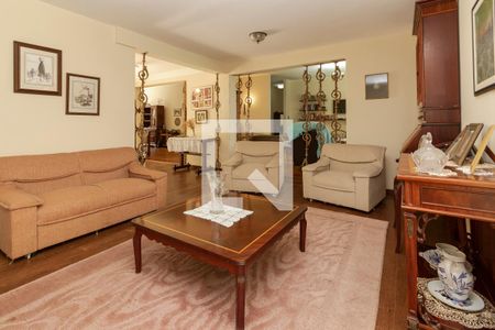 Sala de casa para alugar com 4 quartos, 370m² em Vila Elvira, São Paulo