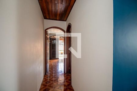 Corredor dos Quartos de casa para alugar com 3 quartos, 300m² em Parque Santa Madalena, São Paulo