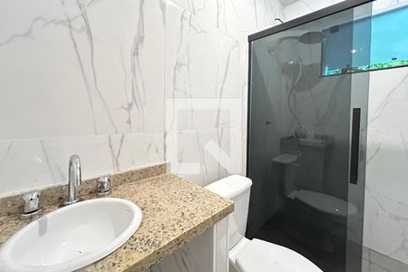 Banheiro de apartamento para alugar com 1 quarto, 25m² em Ingleses do Rio Vermelho, Florianópolis
