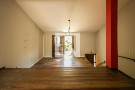 Sala de casa para alugar com 4 quartos, 240m² em Jardim Itu, Porto Alegre